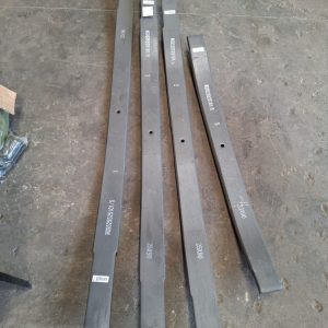 REAR LEAF SPRING Rear leaf spring assembly